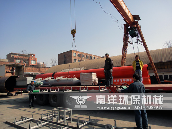 輸送機設備裝車