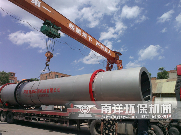 煤泥烘幹機吊裝