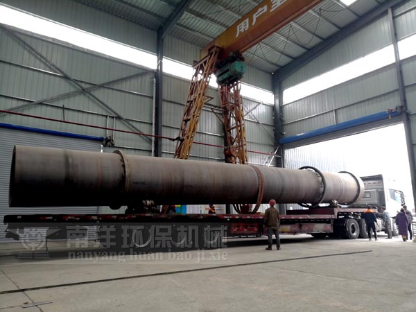 汙泥（ní）烘幹機設備裝車發貨