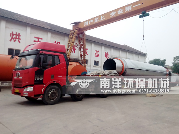 賀山（shān）東客戶訂製的間接加熱（rè）烘幹（gàn）機成（chéng）套設備（bèi）發貨