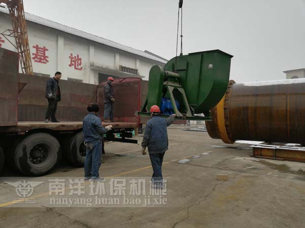 蘭炭（tàn）烘幹機裝車現（xiàn）場（chǎng）
