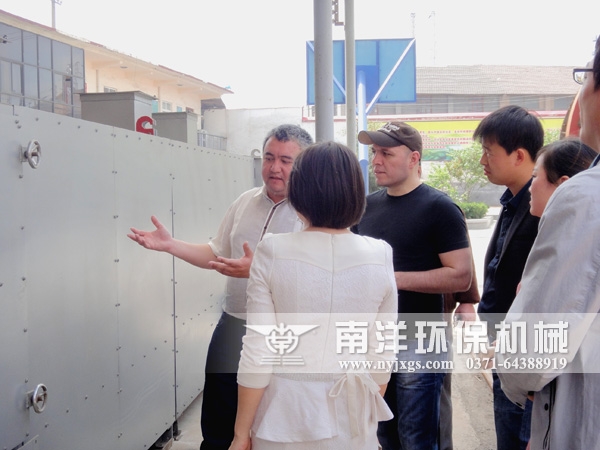 有朋自遠(yuǎn)方來:烏茲別克斯坦(tǎn)客戶來我(wǒ)公司選購烘幹設(shè)備 有朋自遠方(fāng)來:烏茲別(bié)克斯坦(tǎn)客戶來我公司選購烘幹設備